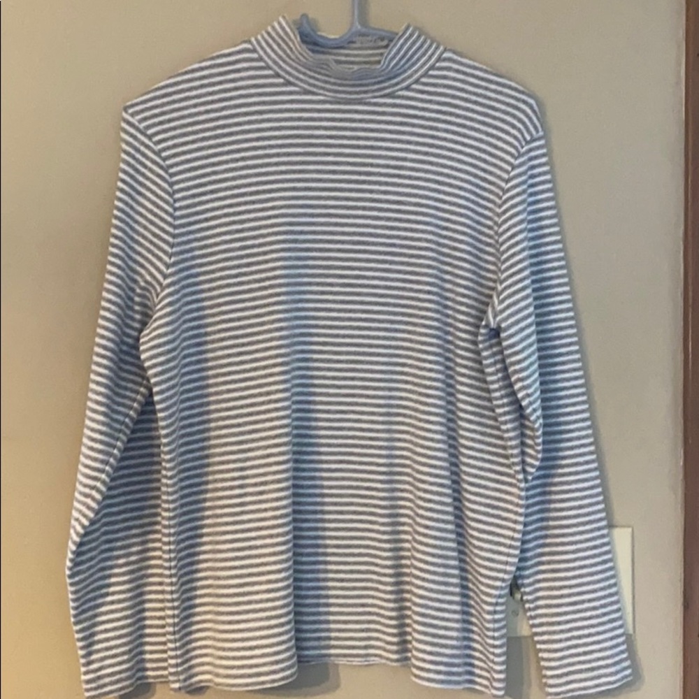 Kim Rogers SZ X Large Gray & Wht top